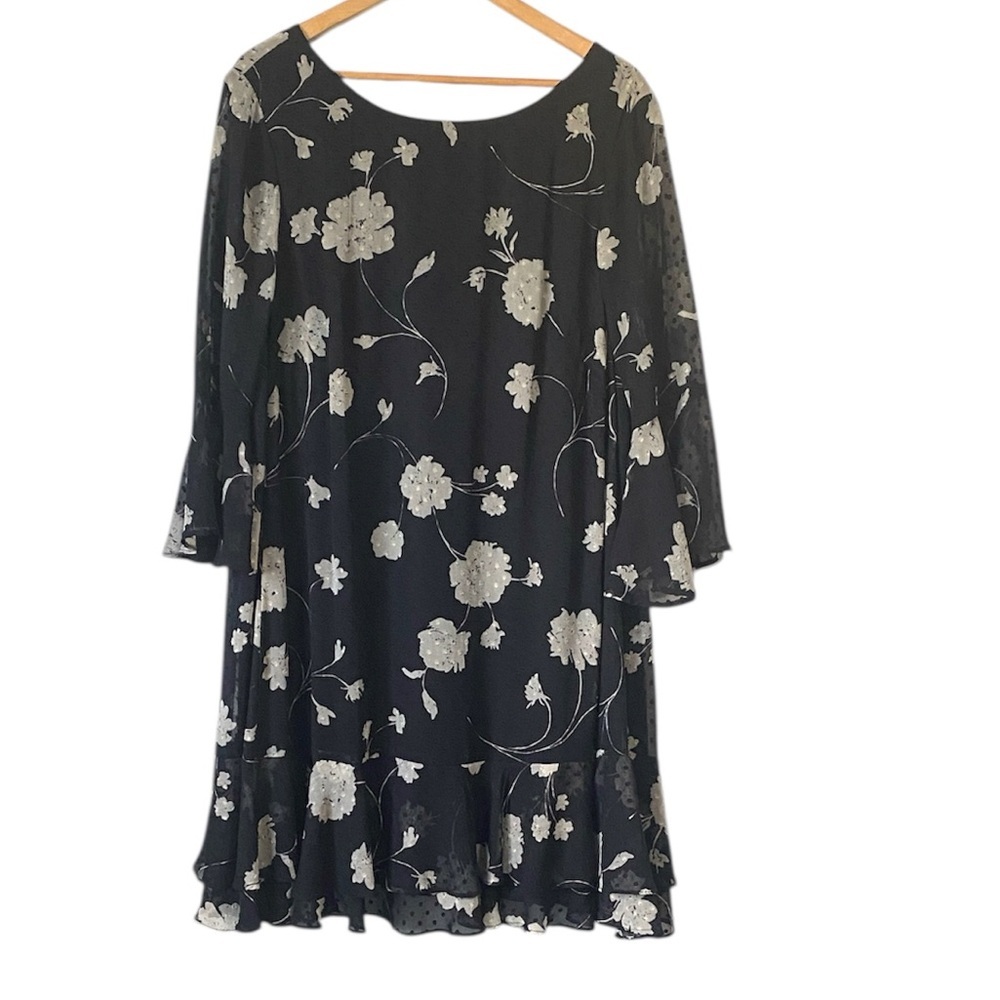 Jessica Howard Black floral textured knee length dress sheer overlay size 16